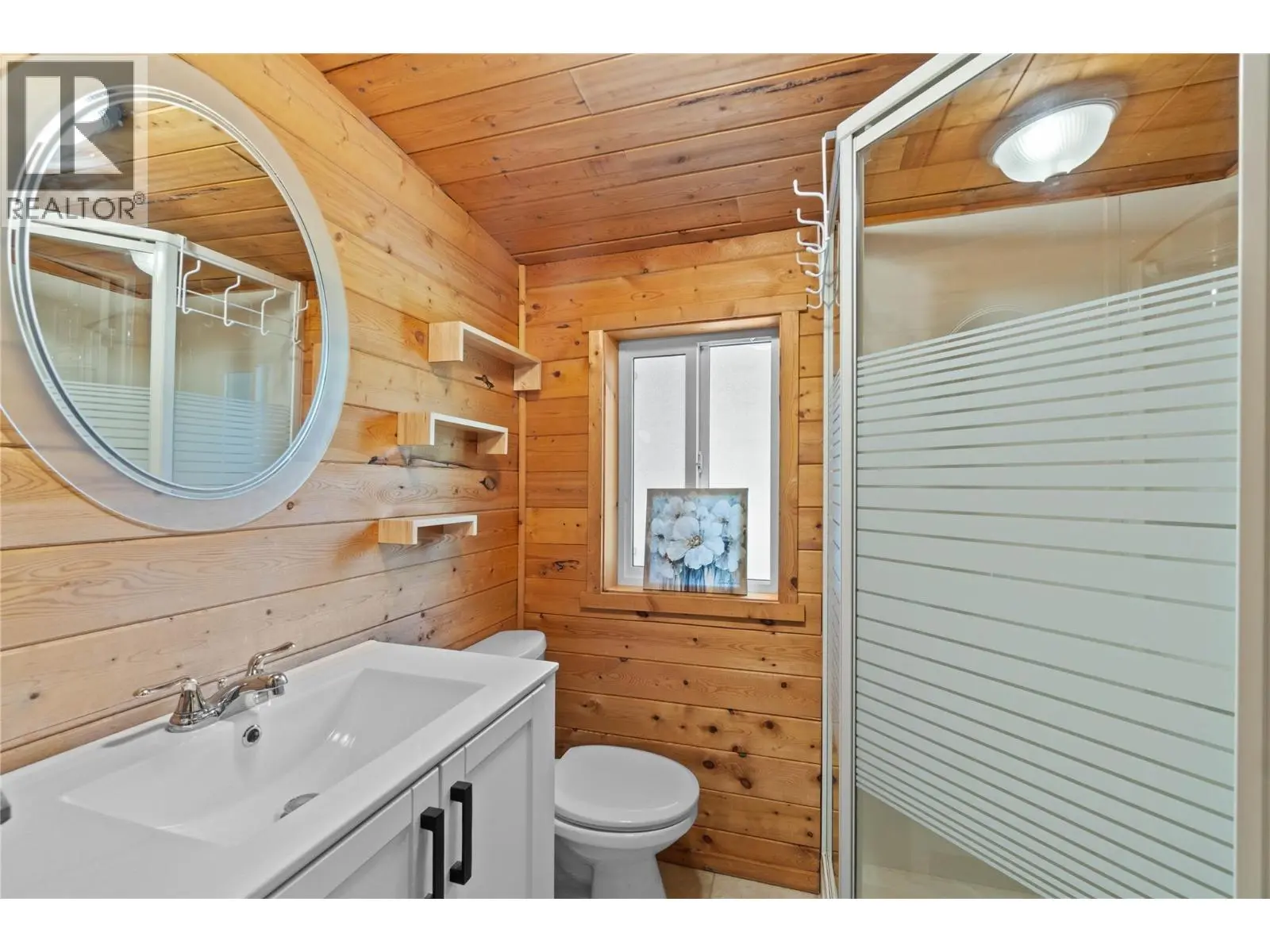 6300 Armstrong Road Unit# 36. Eagle Bay, British Columbia