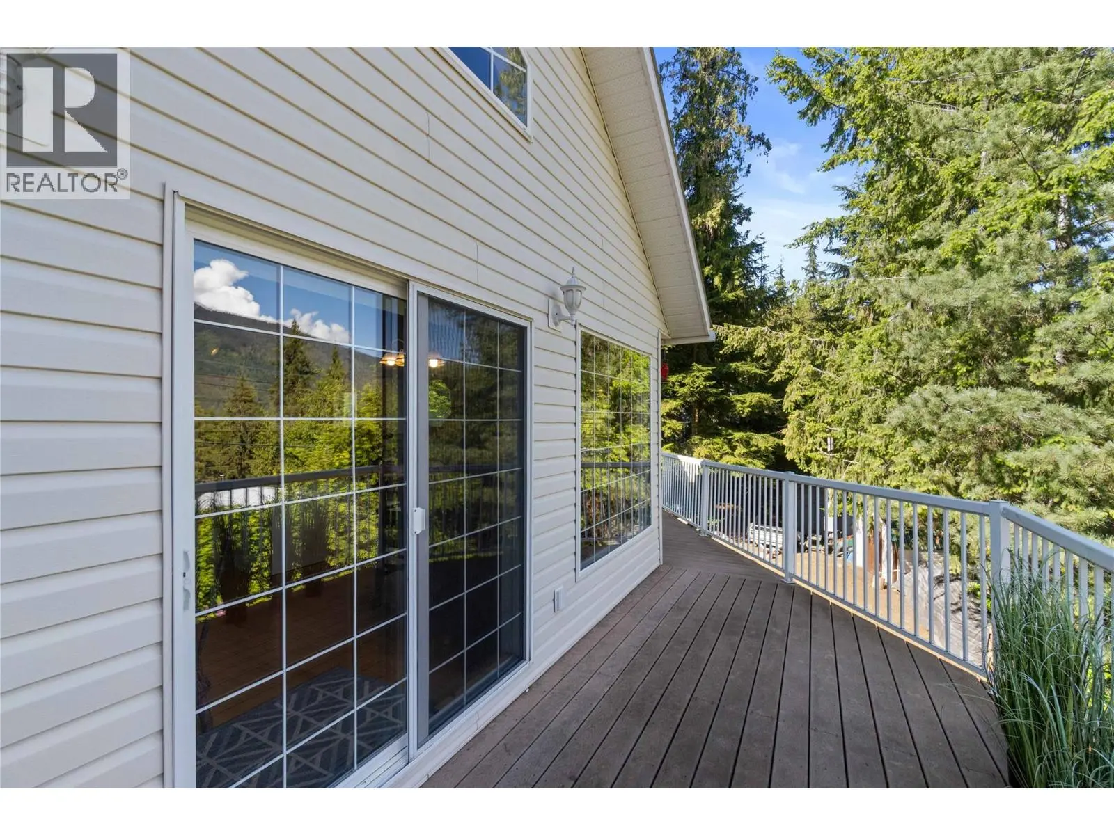 6300 Armstrong Road Unit# 36. Eagle Bay, British Columbia