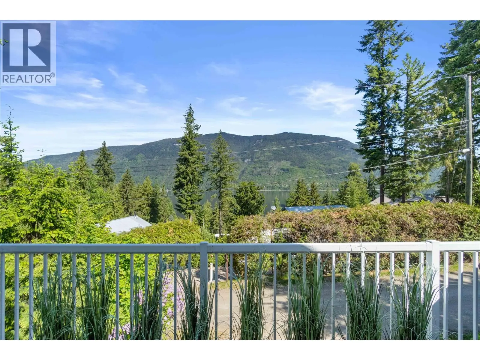 6300 Armstrong Road Unit# 36. Eagle Bay, British Columbia