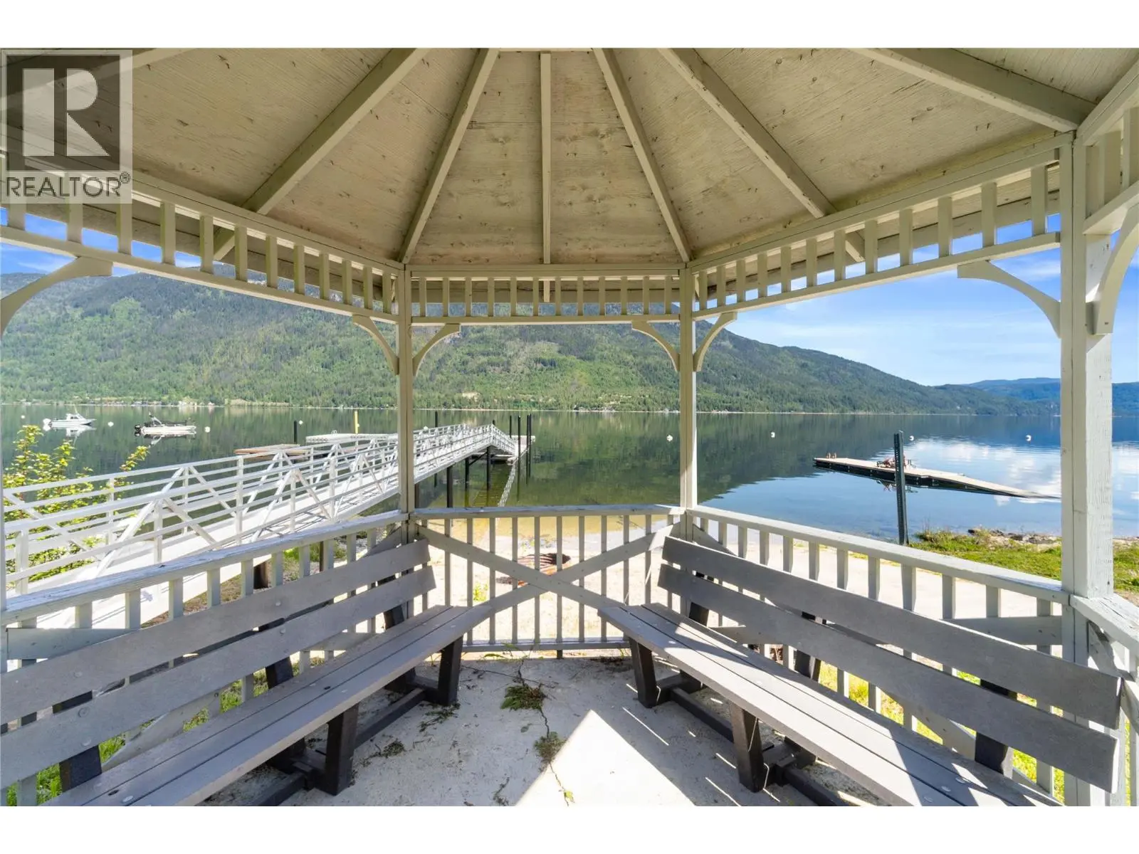 6300 Armstrong Road Unit# 36. Eagle Bay, British Columbia