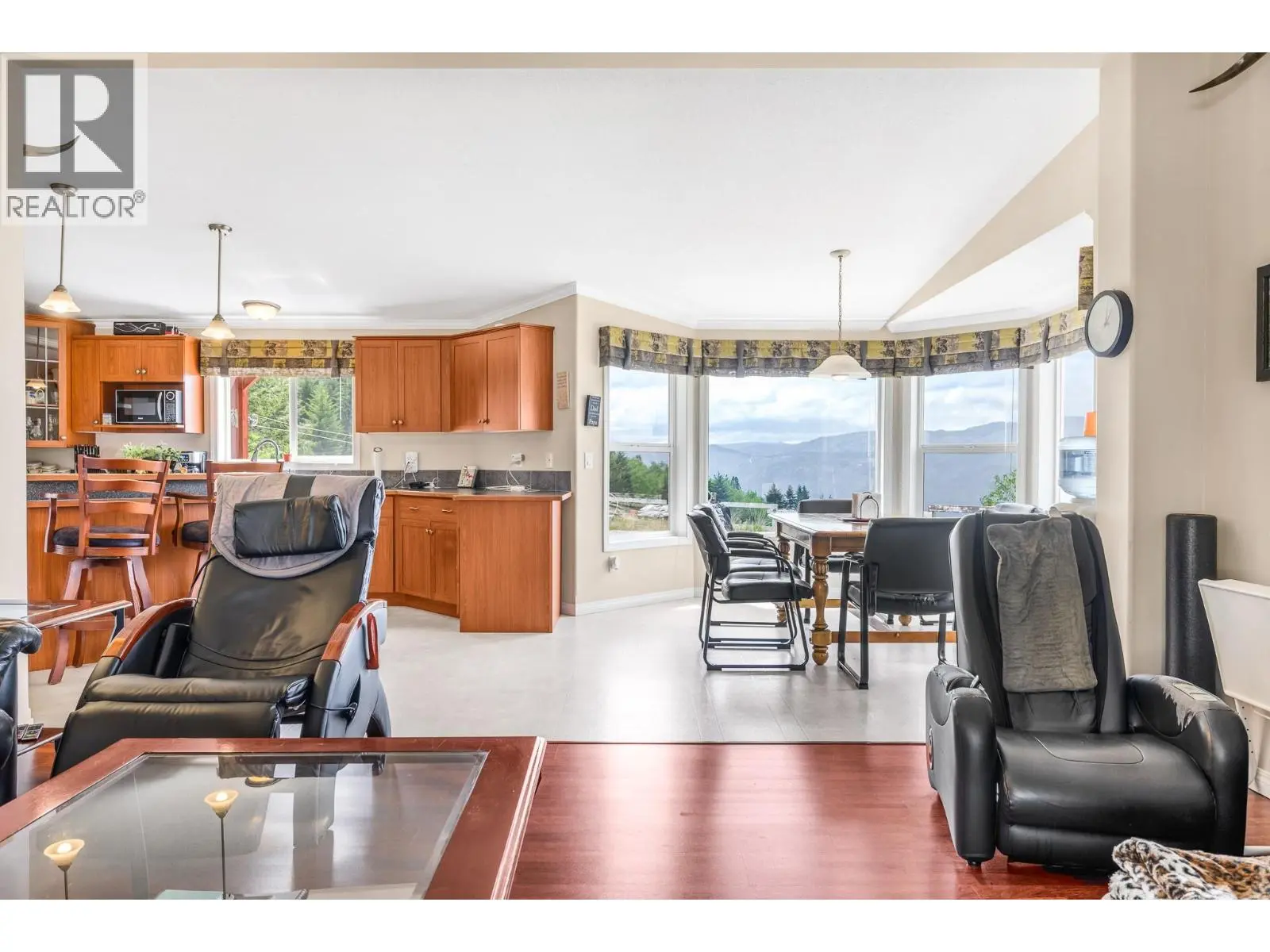 18125 Hereford Road. Lake Country, British Columbia