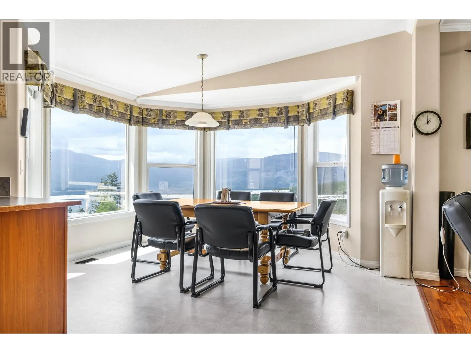 18125 Hereford Road. Lake Country, British Columbia