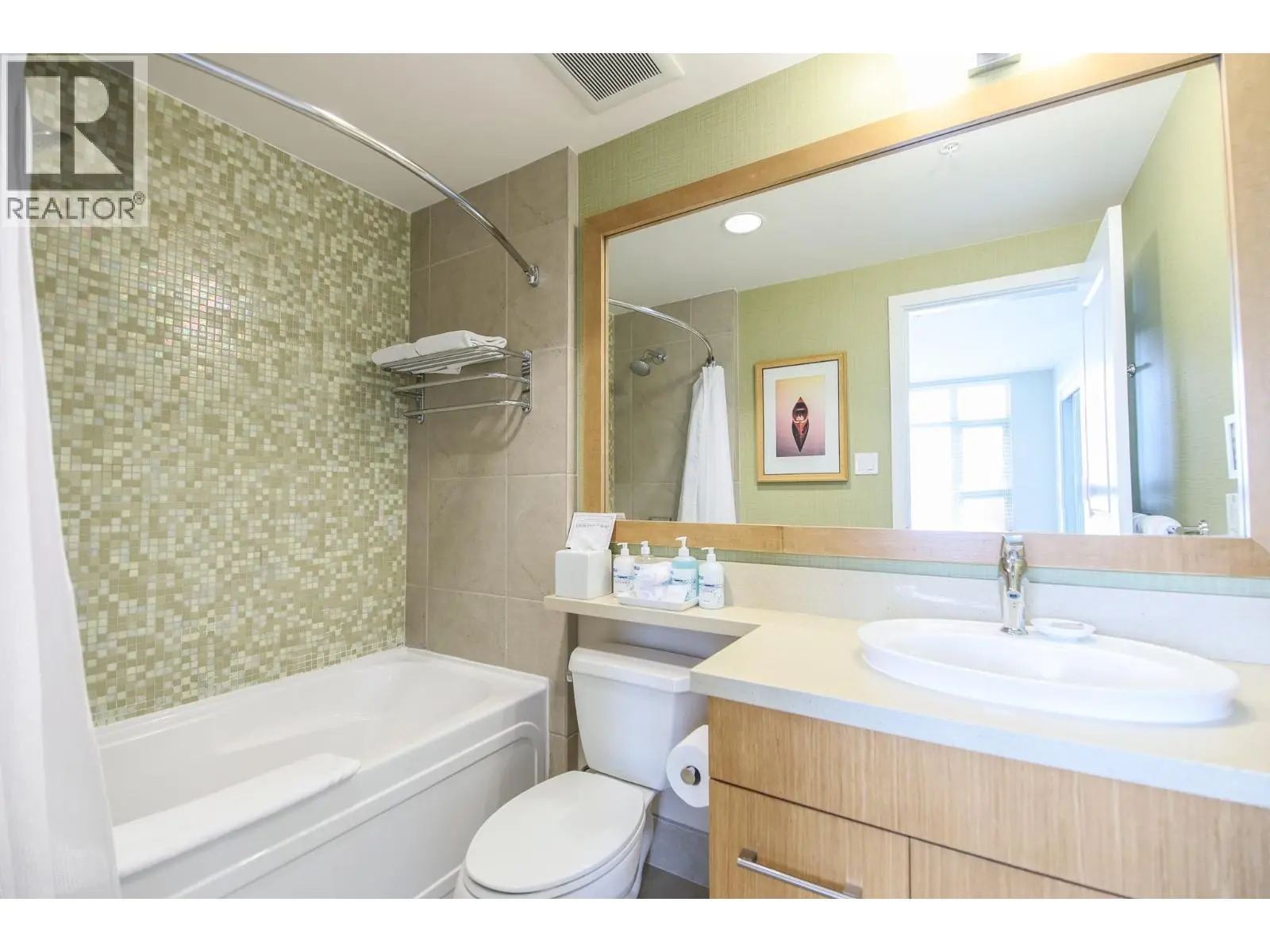 304-15 Park Place. Osoyoos, British Columbia