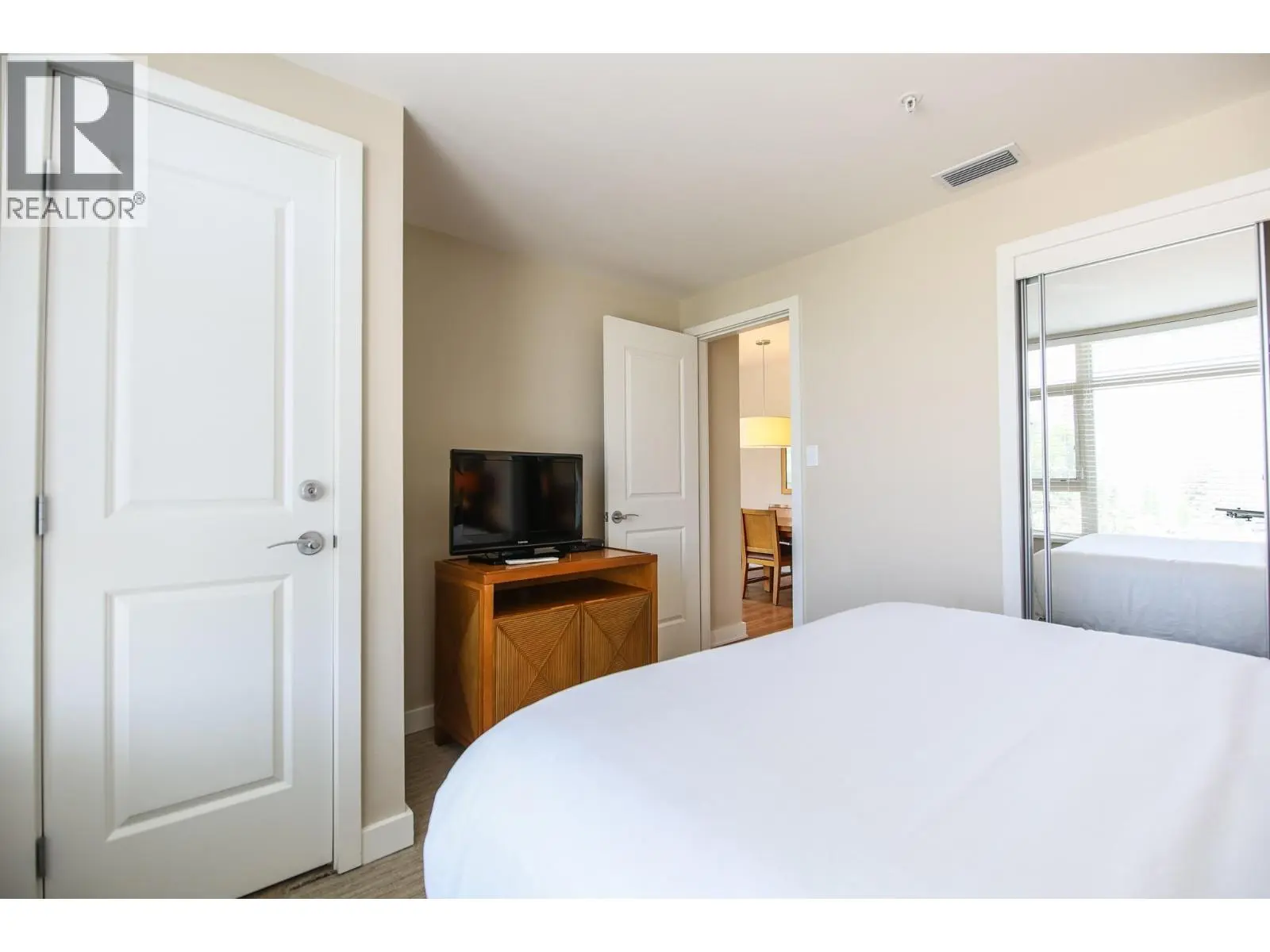 304-15 Park Place. Osoyoos, British Columbia