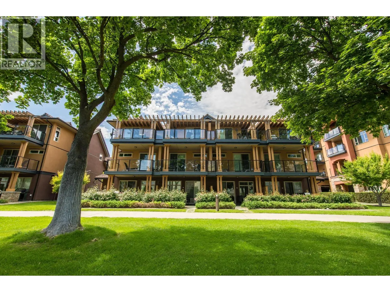 304-15 Park Place. Osoyoos, British Columbia