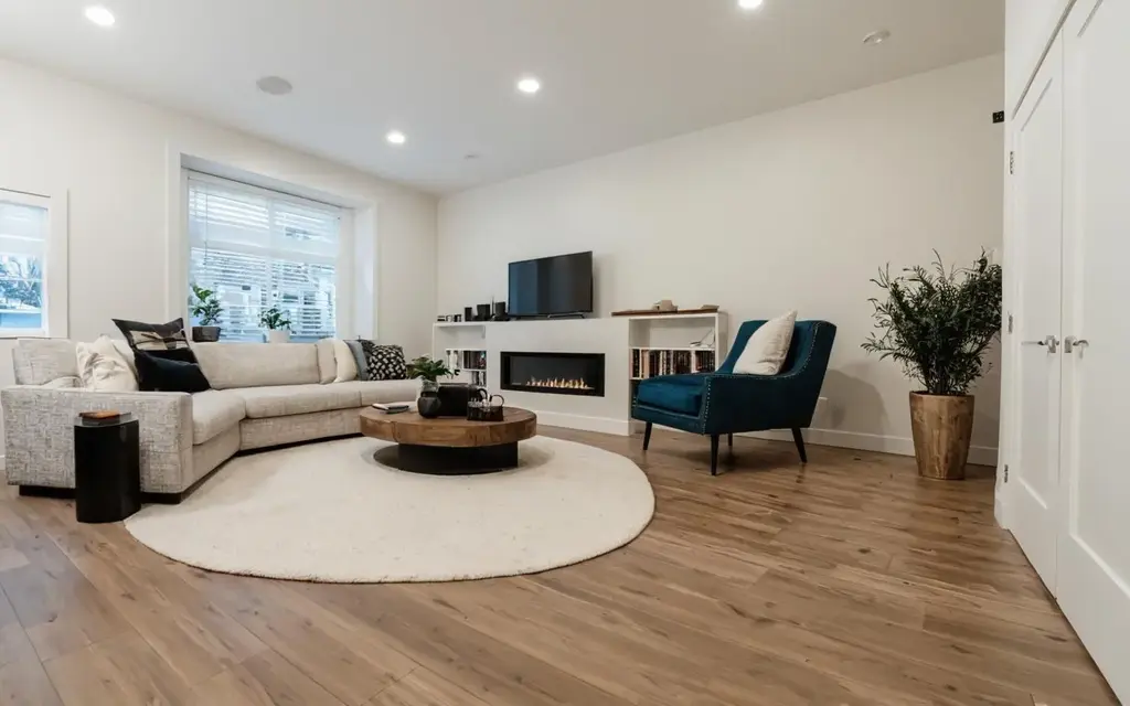 16 5960 142nd Street, Surrey