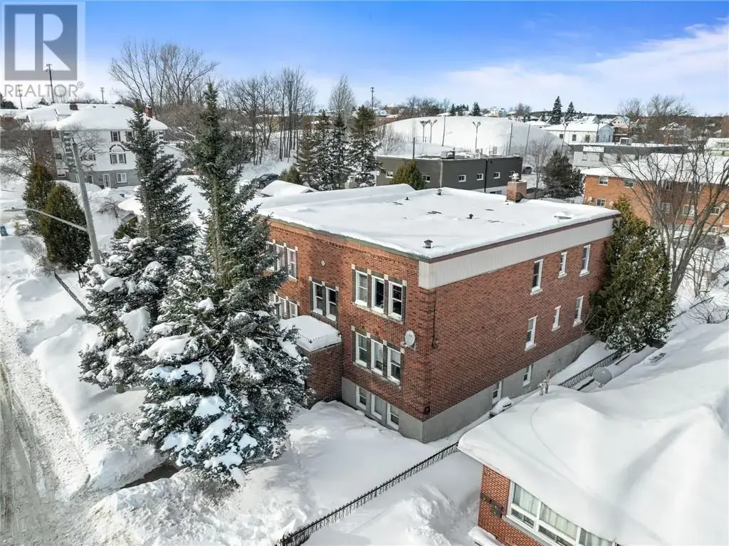 226 Oak Street, Sudbury