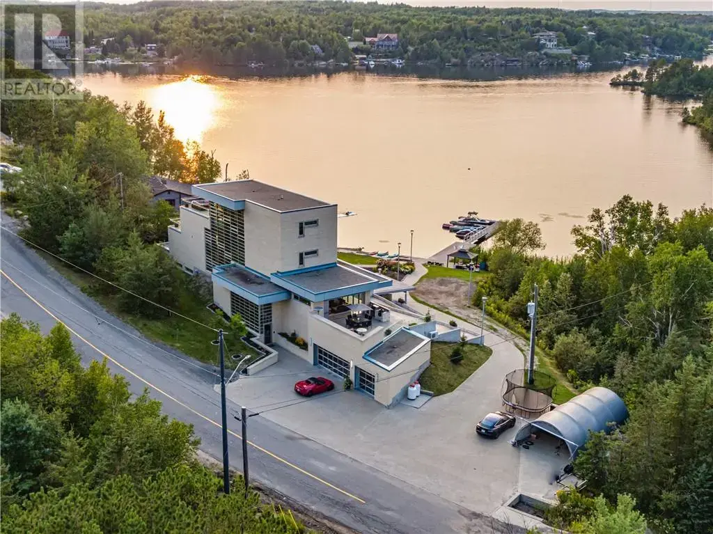 2410 South Bay Road, Sudbury