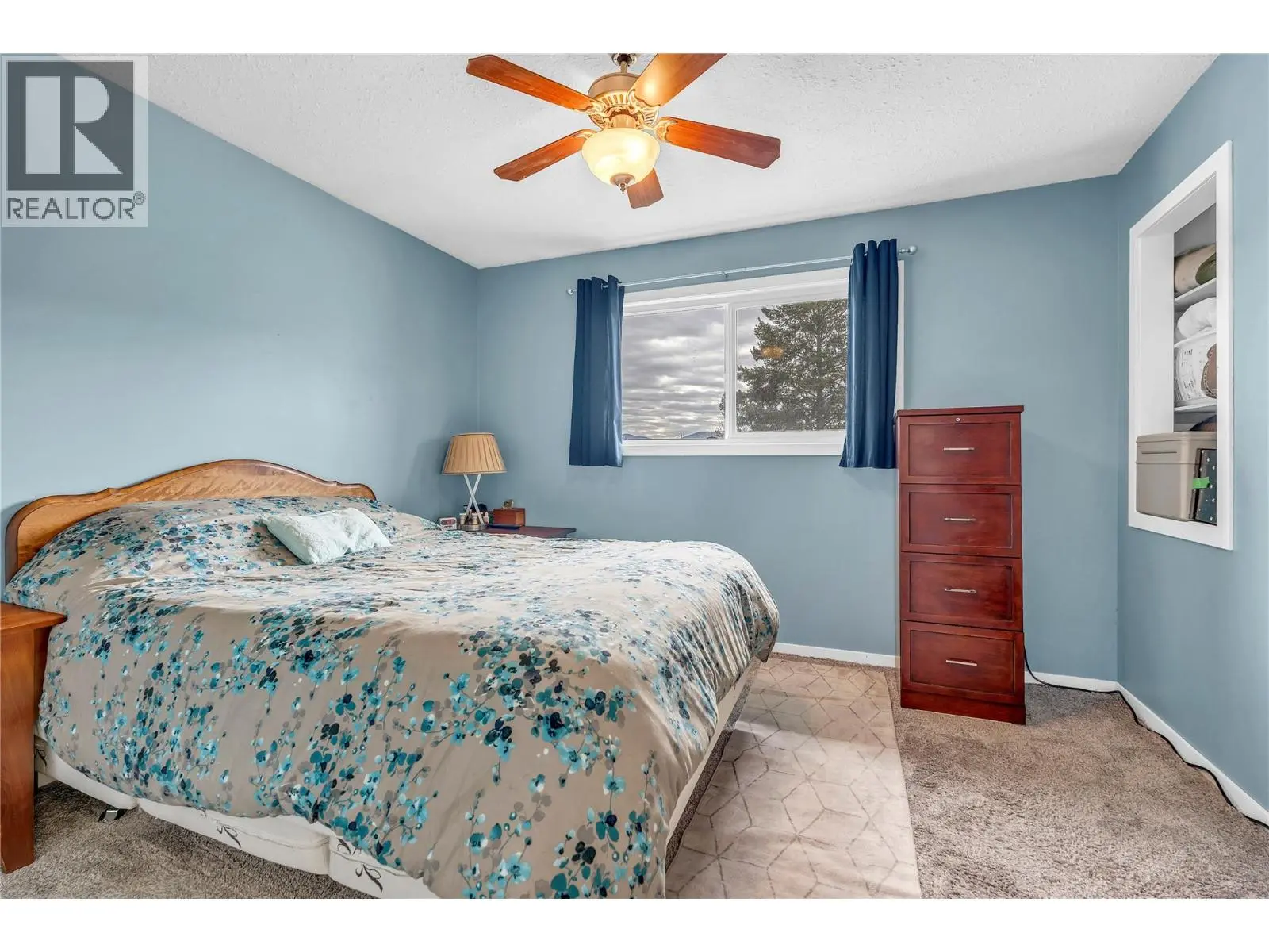 738 Kettle Avenue. Oliver, British Columbia