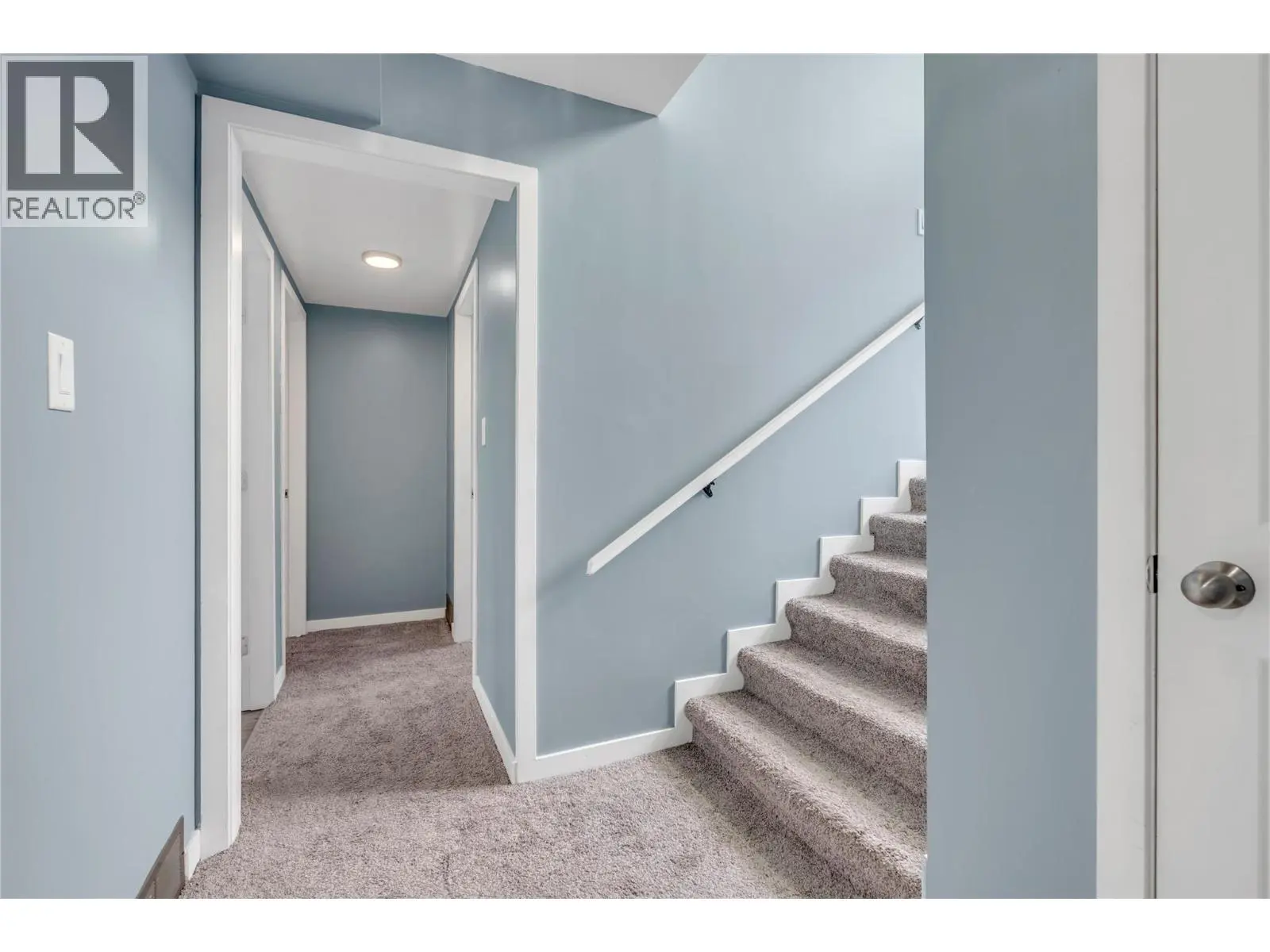 738 Kettle Avenue. Oliver, British Columbia
