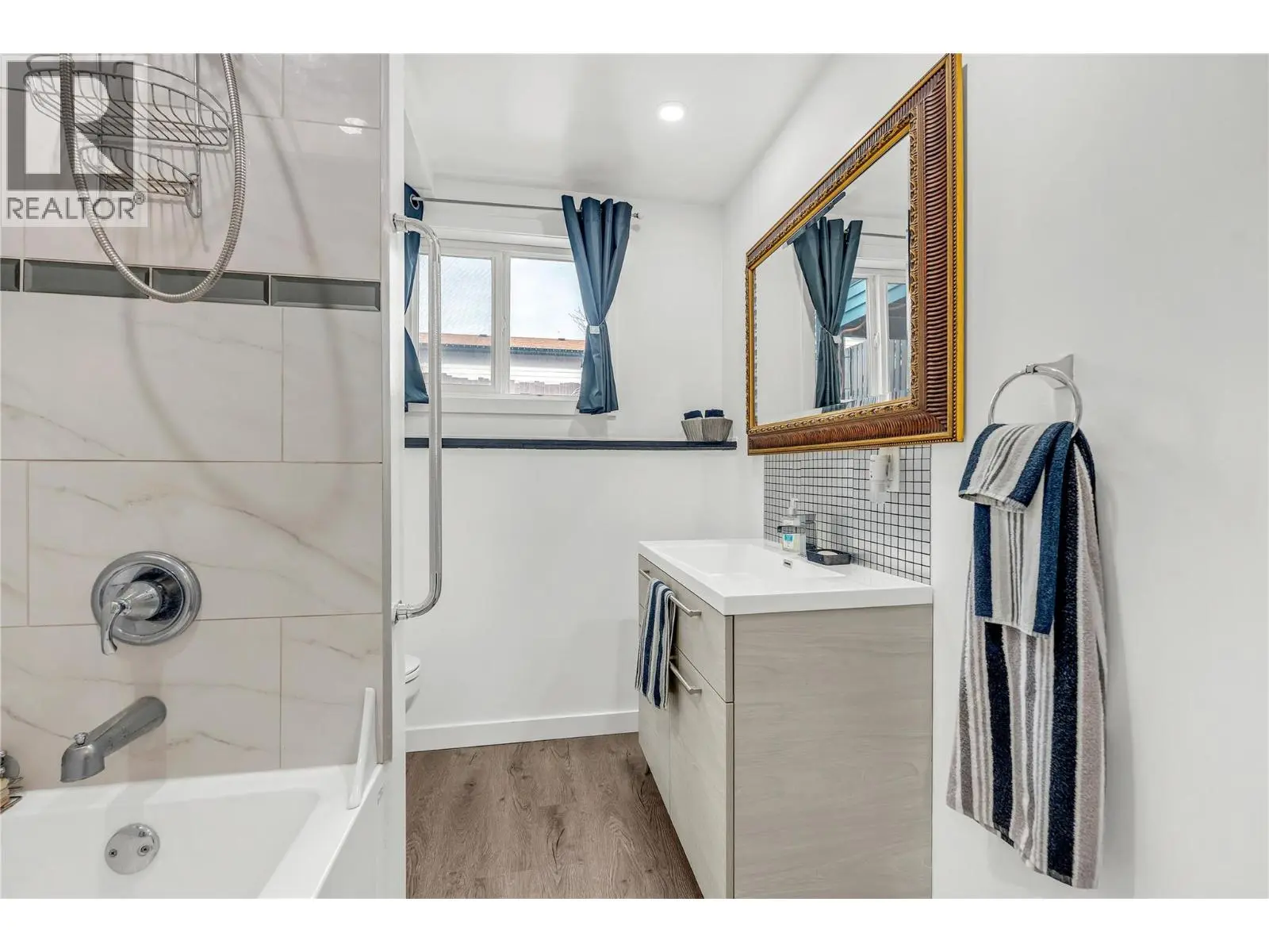 738 Kettle Avenue. Oliver, British Columbia
