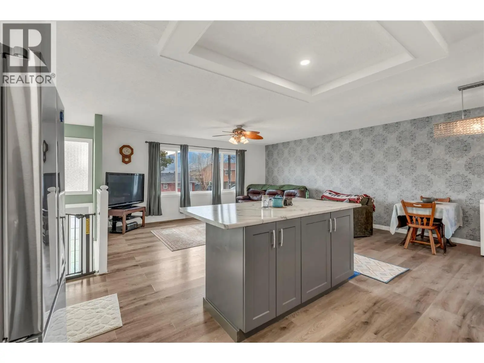 738 Kettle Avenue. Oliver, British Columbia