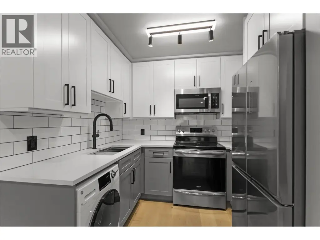 201 1948 Coquitlam Avenue, Port Coquitlam