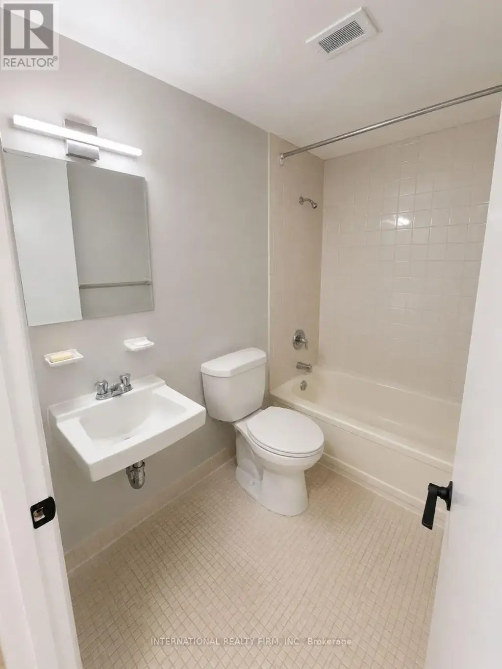 401 - 103 Emerald Street S, Hamilton (Stinson)