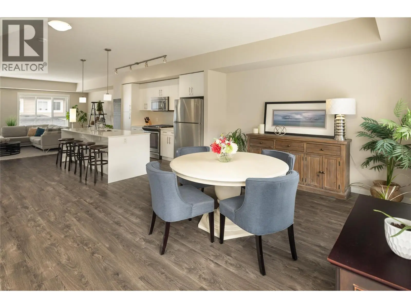 680 Old Meadows Road Unit# 81. Kelowna, British Columbia