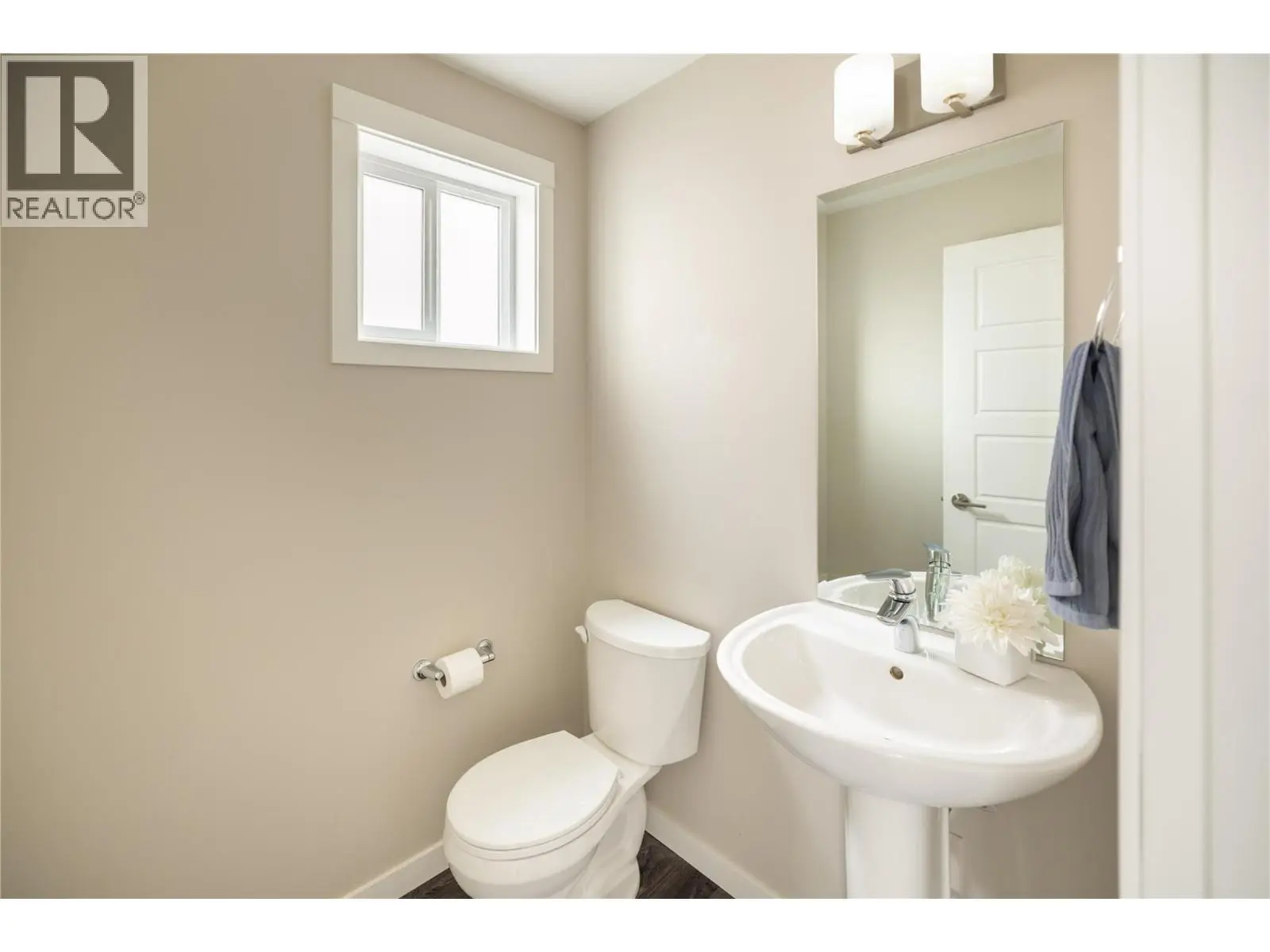 680 Old Meadows Road Unit# 81. Kelowna, British Columbia