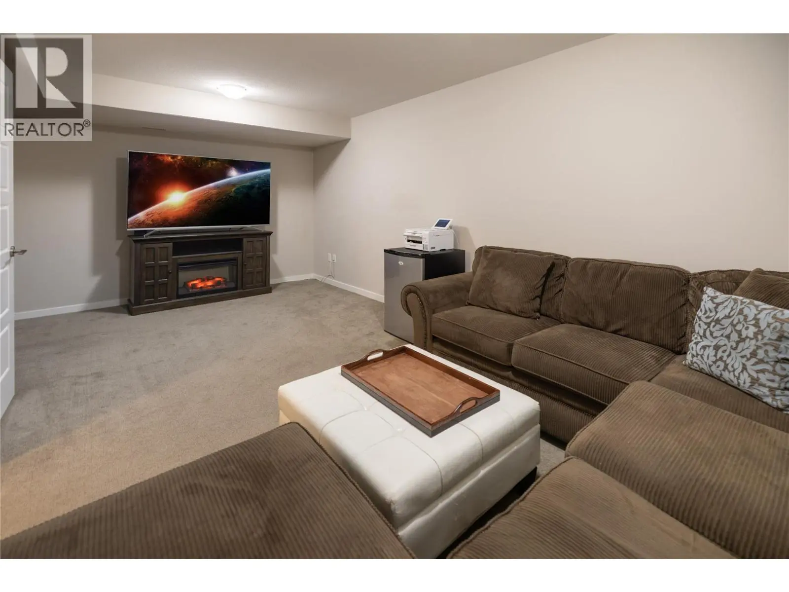 680 Old Meadows Road Unit# 81. Kelowna, British Columbia