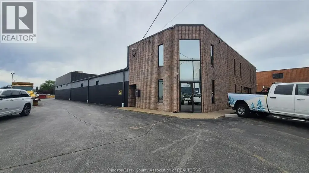 2045 Astor Crescent, Tecumseh