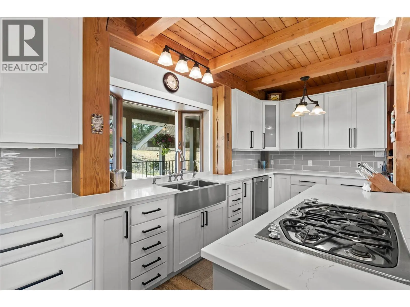 1403 Notch Hill Road. Sorrento, British Columbia