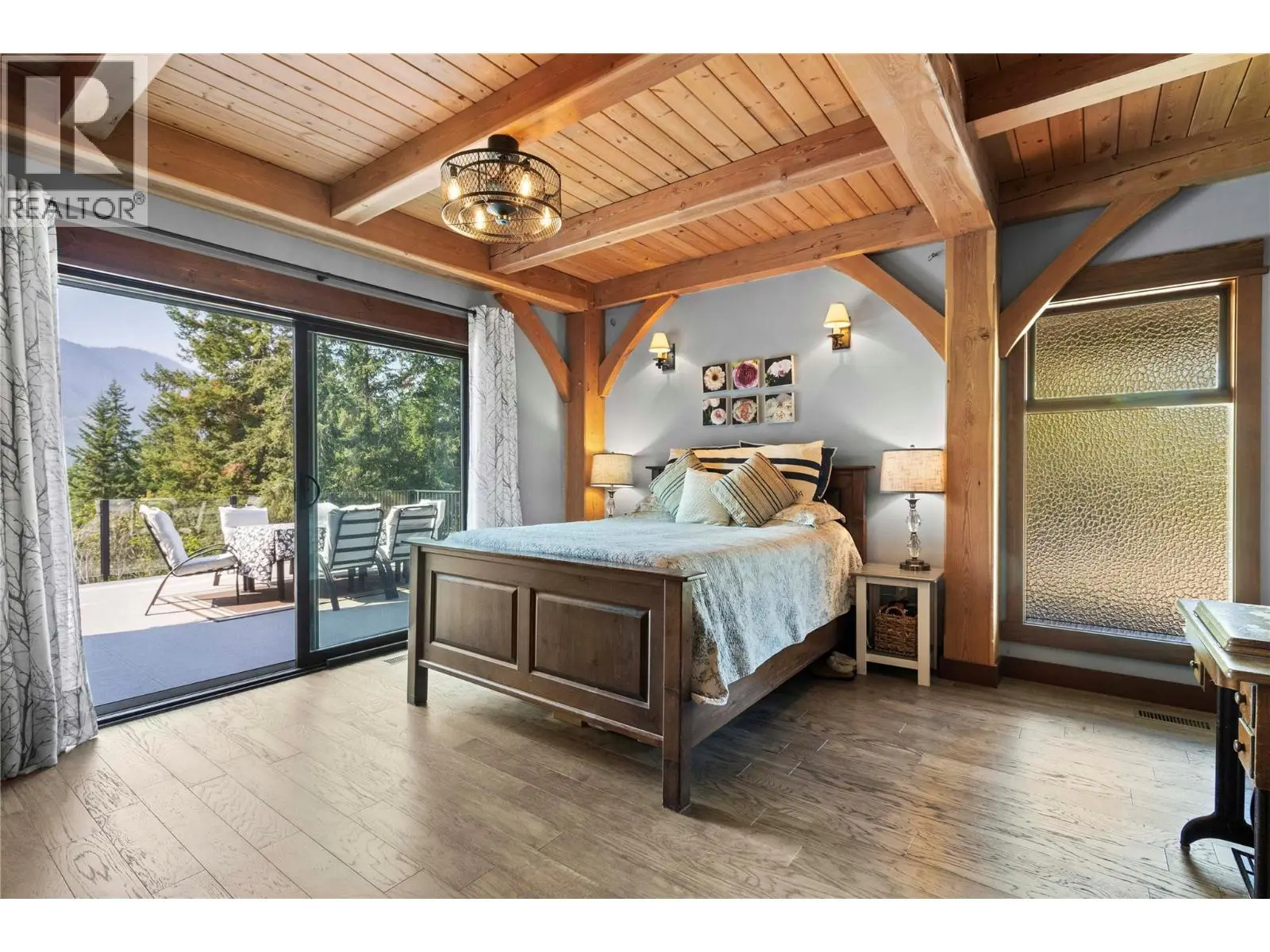 1403 Notch Hill Road. Sorrento, British Columbia