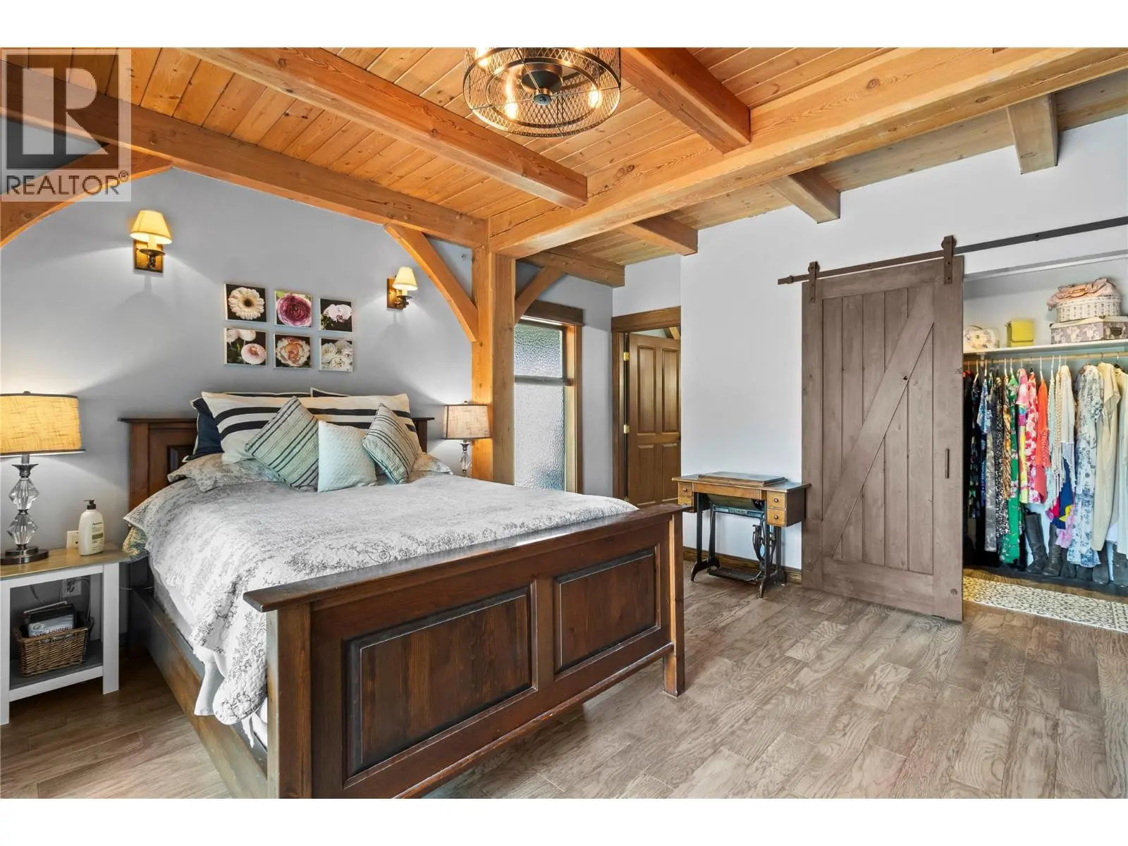 1403 Notch Hill Road. Sorrento, British Columbia