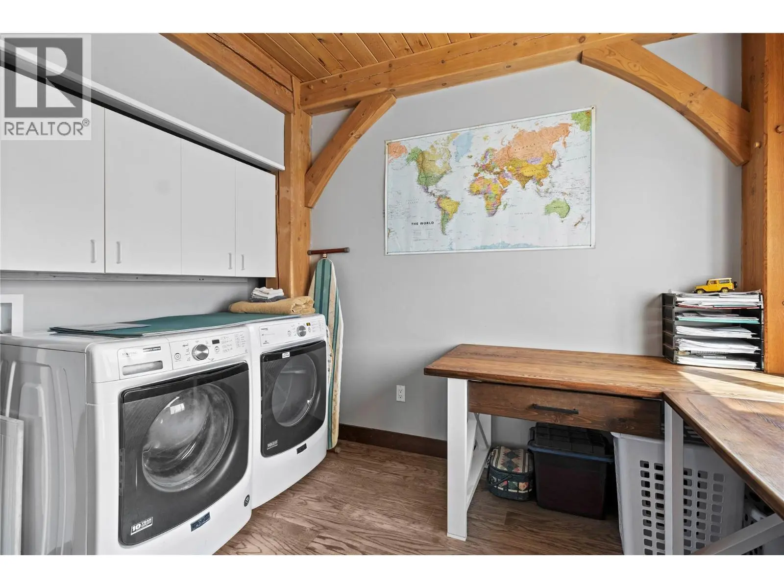 1403 Notch Hill Road. Sorrento, British Columbia