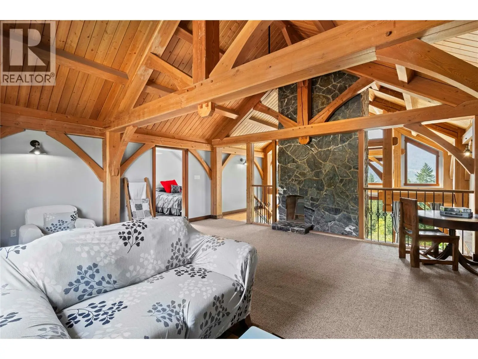 1403 Notch Hill Road. Sorrento, British Columbia