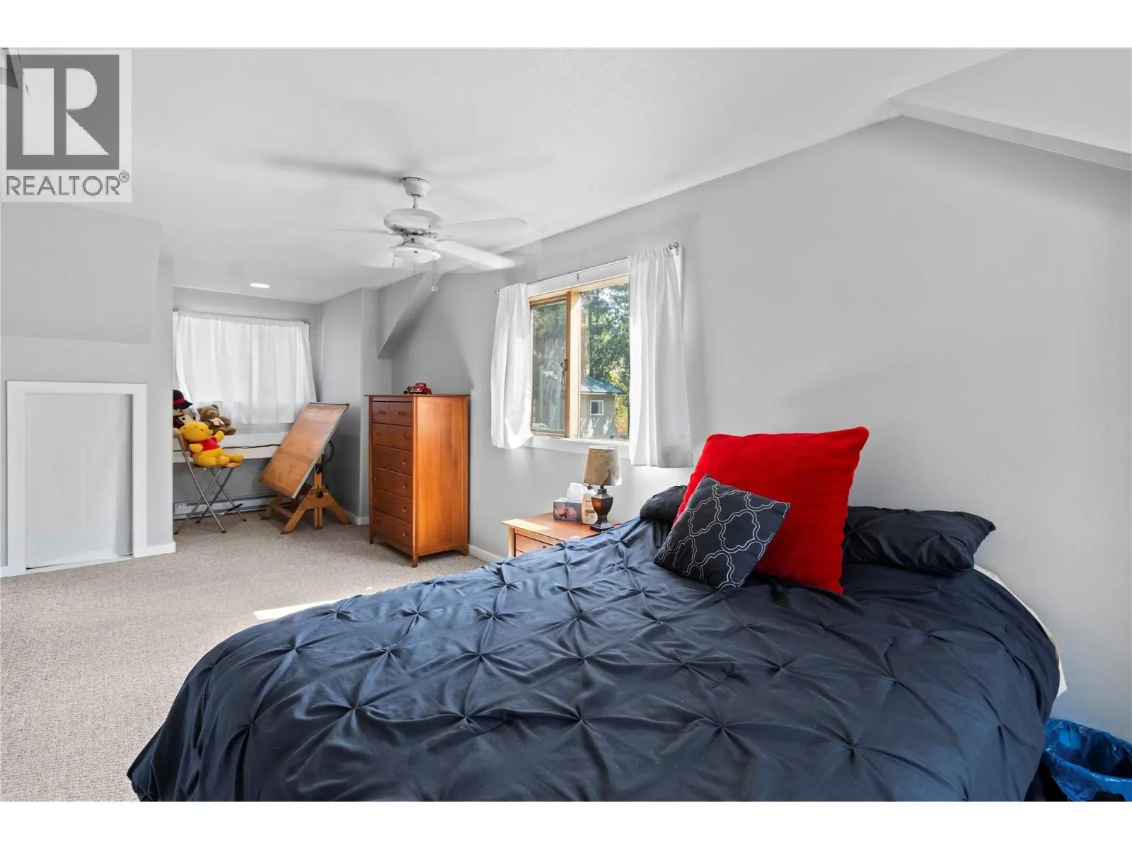 1403 Notch Hill Road. Sorrento, British Columbia