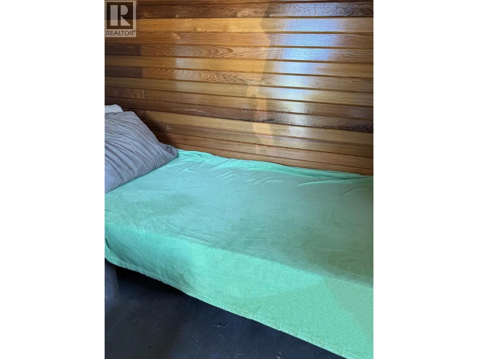 1403 Notch Hill Road. Sorrento, British Columbia