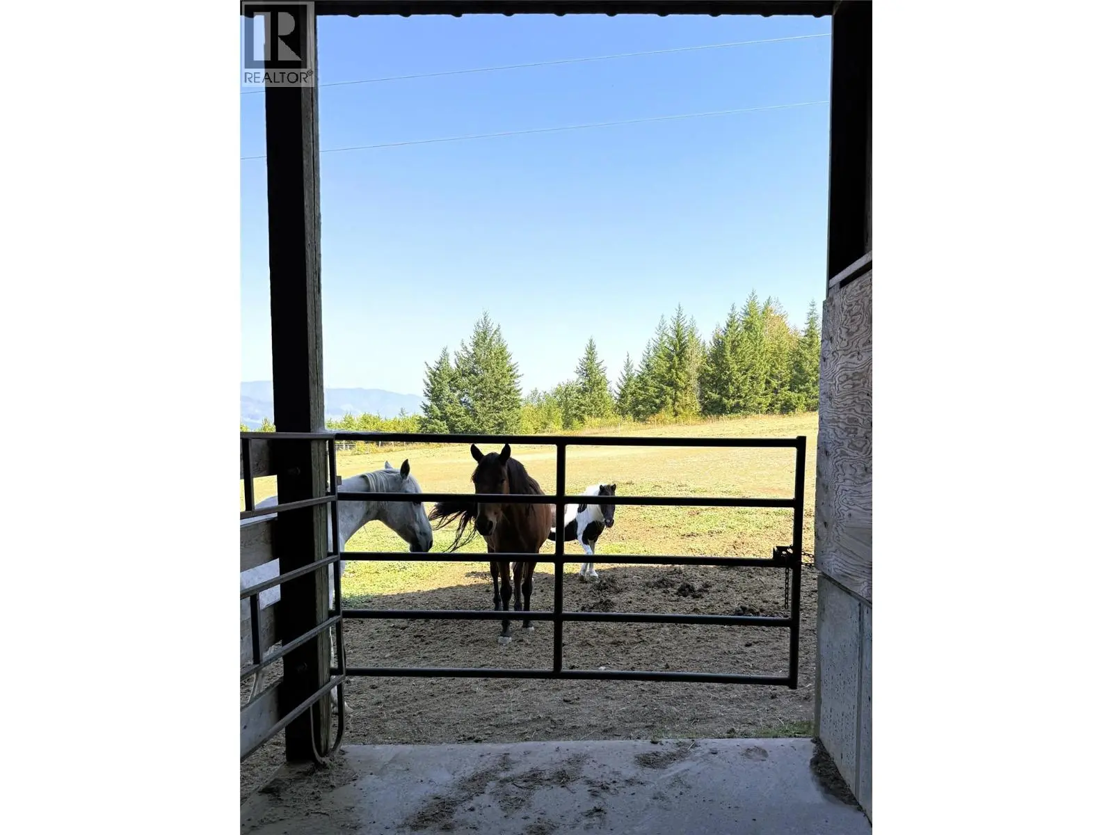 1403 Notch Hill Road. Sorrento, British Columbia