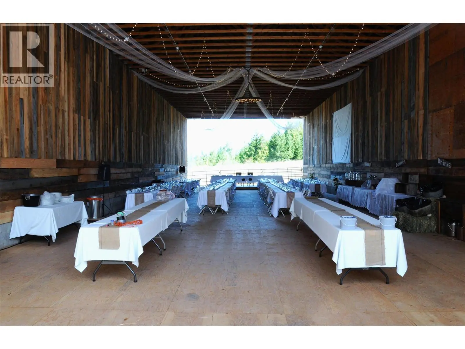 1403 Notch Hill Road. Sorrento, British Columbia