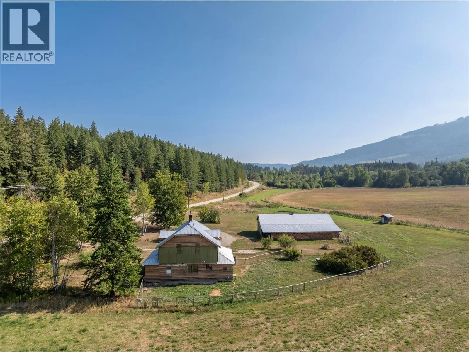 1403 Notch Hill Road. Sorrento, British Columbia