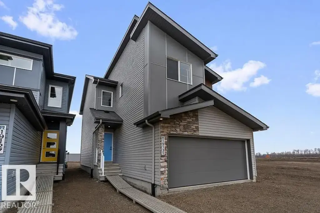 19131 20 Av Nw, Edmonton