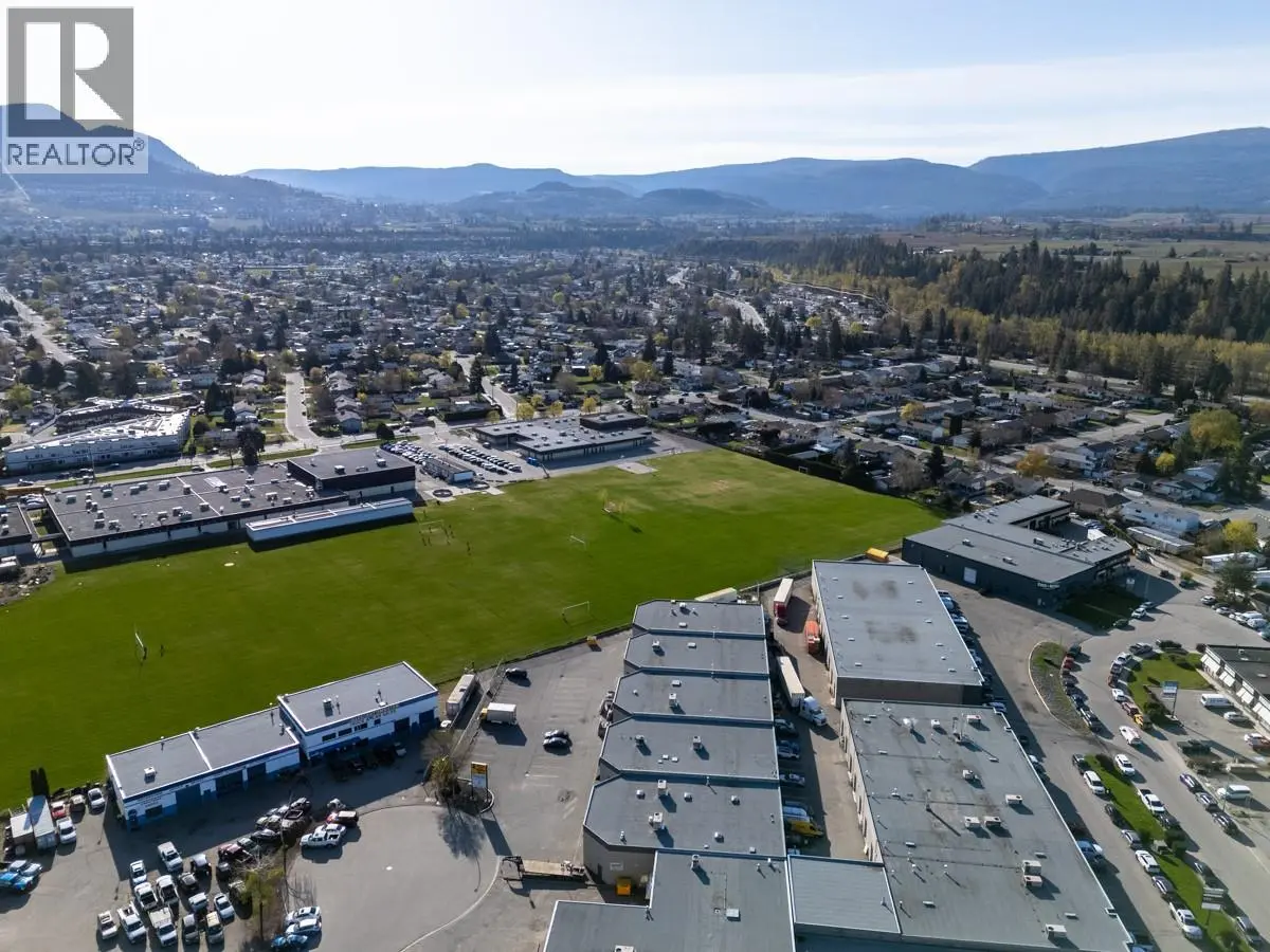 360 Spedding Court Unit# 4. Kelowna, British Columbia