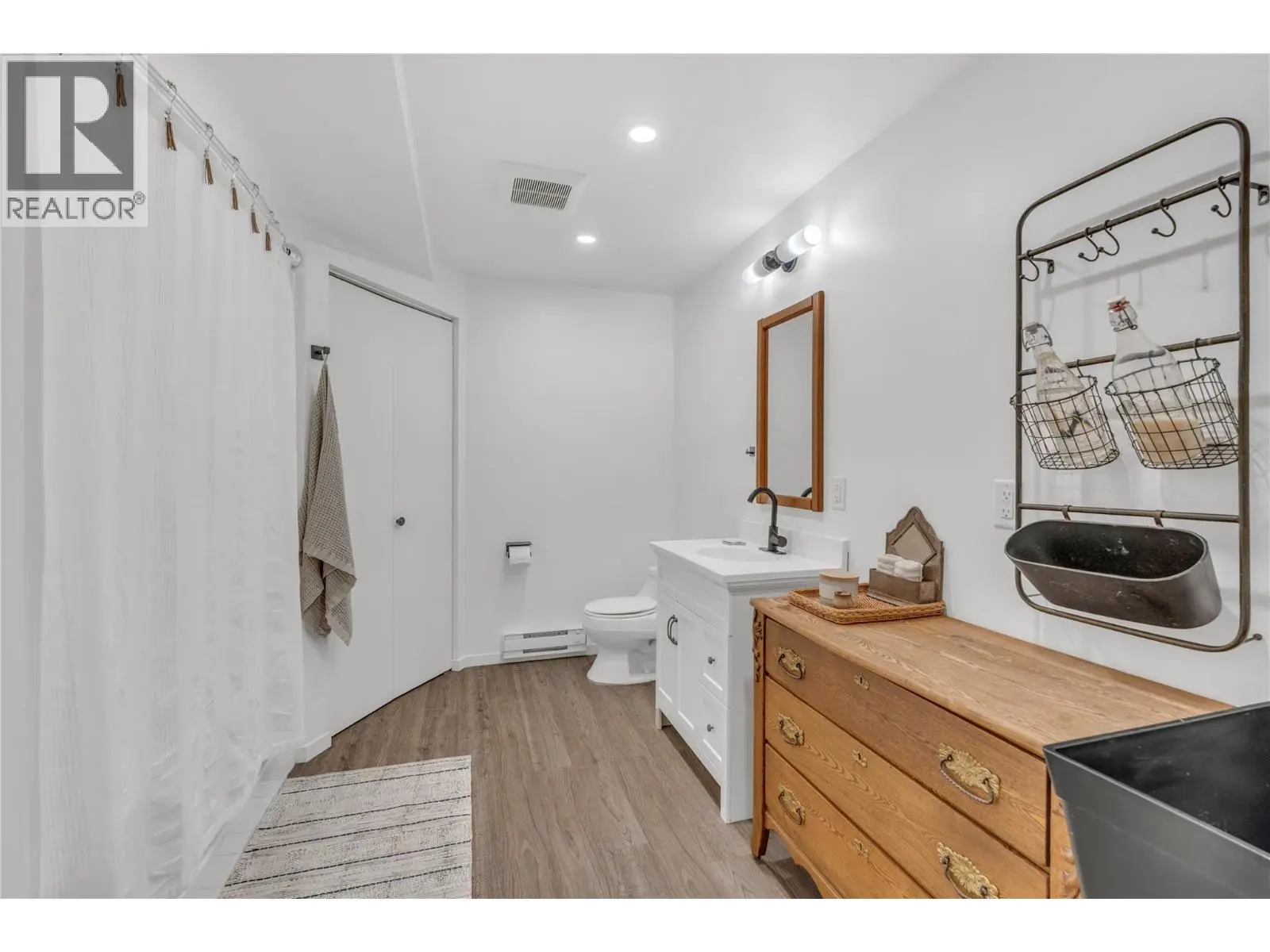 5100 Wilson Road. Summerland, British Columbia