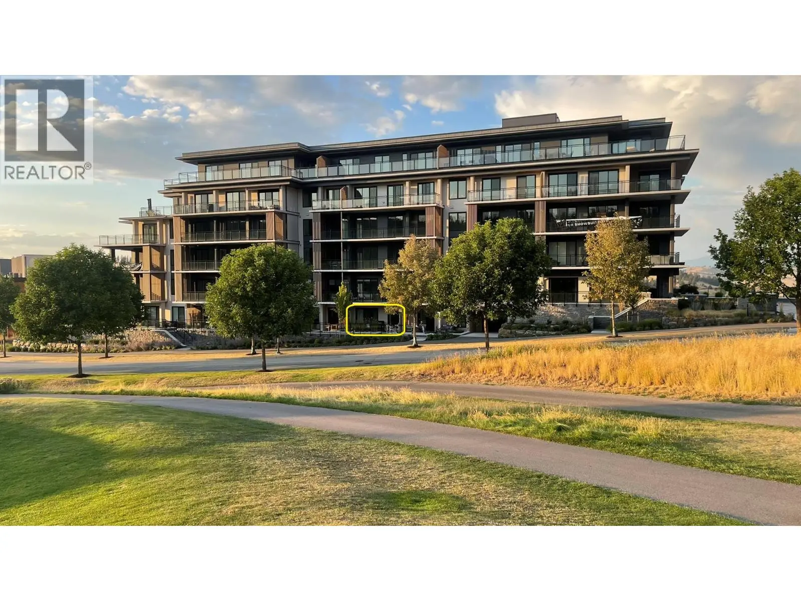 Photo of Listing #10379155