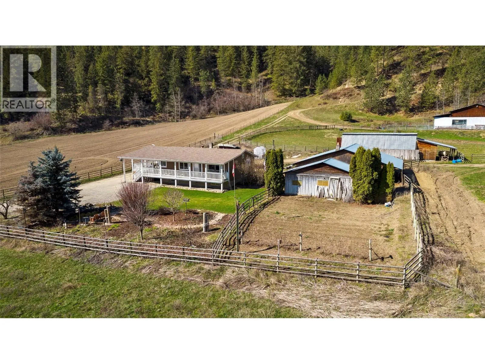2720 Salmon River Road. Salmon Arm, British Columbia