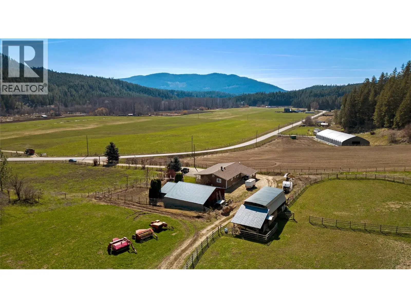 2720 Salmon River Road. Salmon Arm, British Columbia