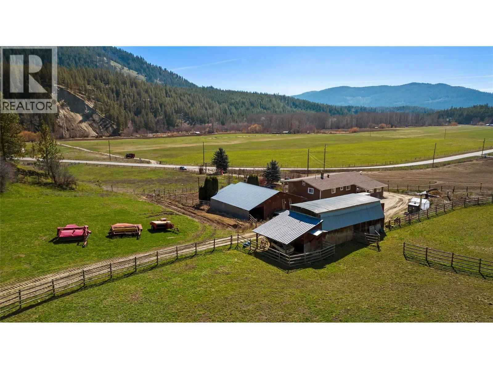 2720 Salmon River Road. Salmon Arm, British Columbia