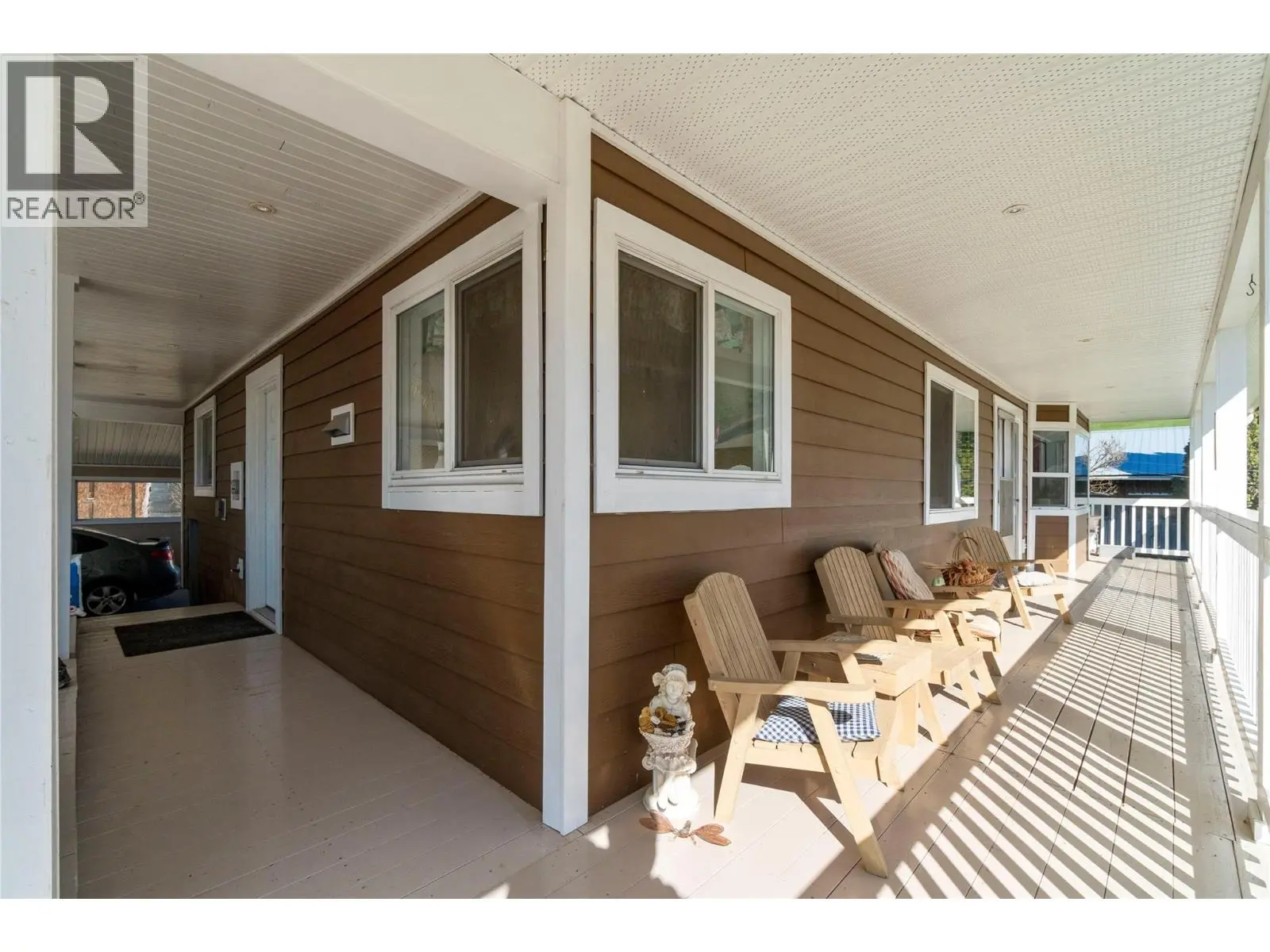 2720 Salmon River Road. Salmon Arm, British Columbia