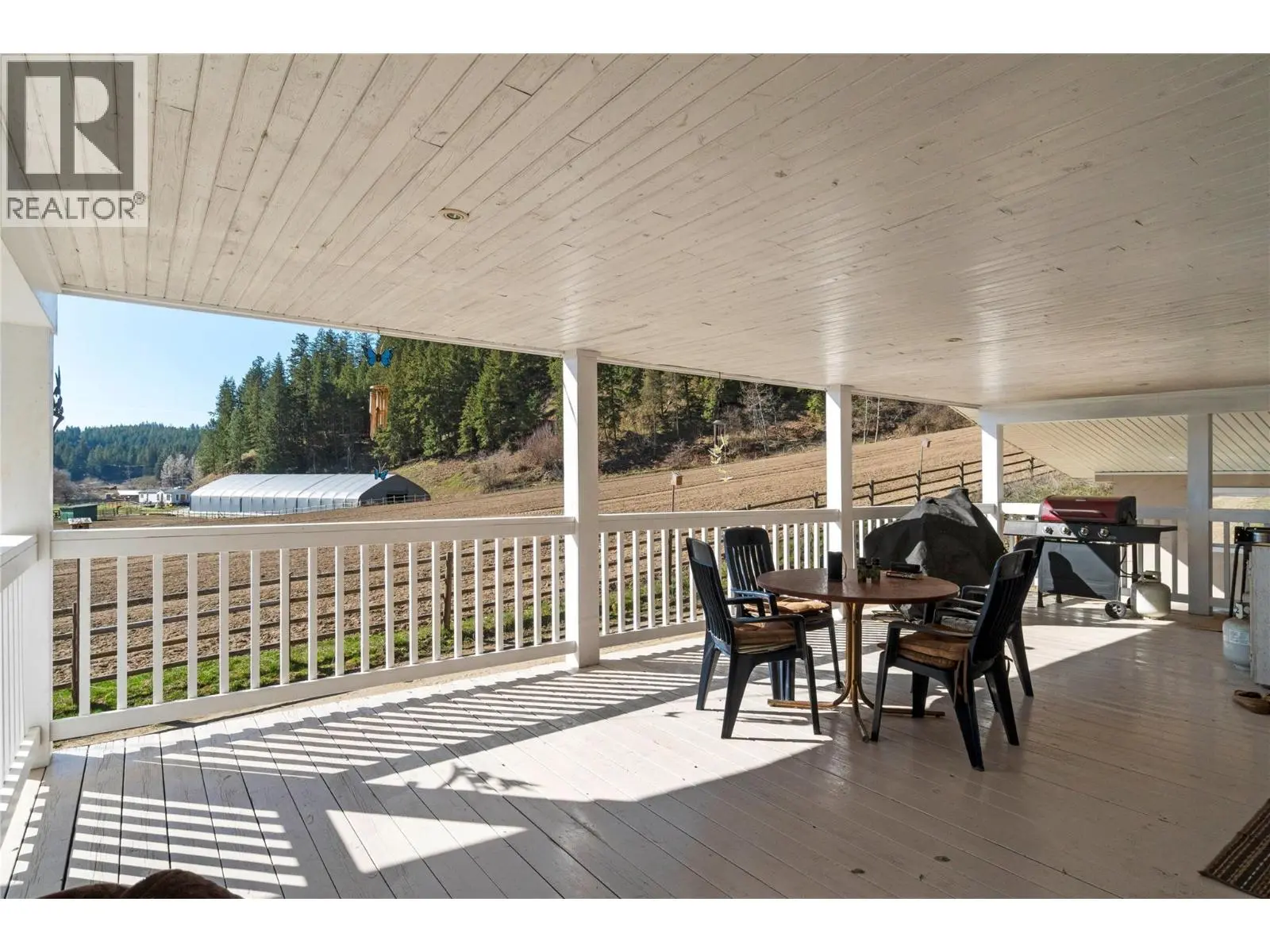 2720 Salmon River Road. Salmon Arm, British Columbia