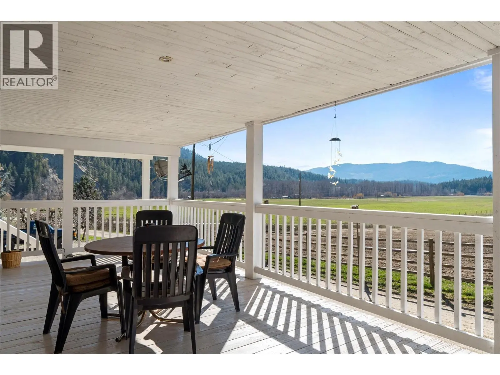 2720 Salmon River Road. Salmon Arm, British Columbia