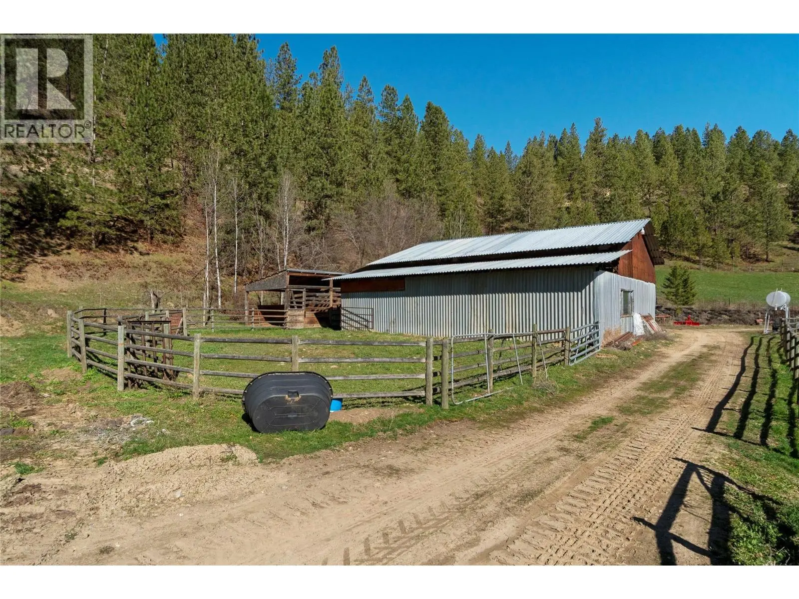 2720 Salmon River Road. Salmon Arm, British Columbia