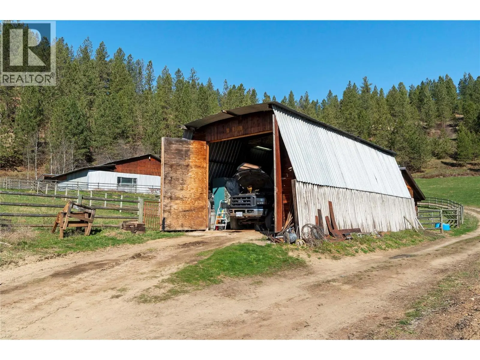 2720 Salmon River Road. Salmon Arm, British Columbia