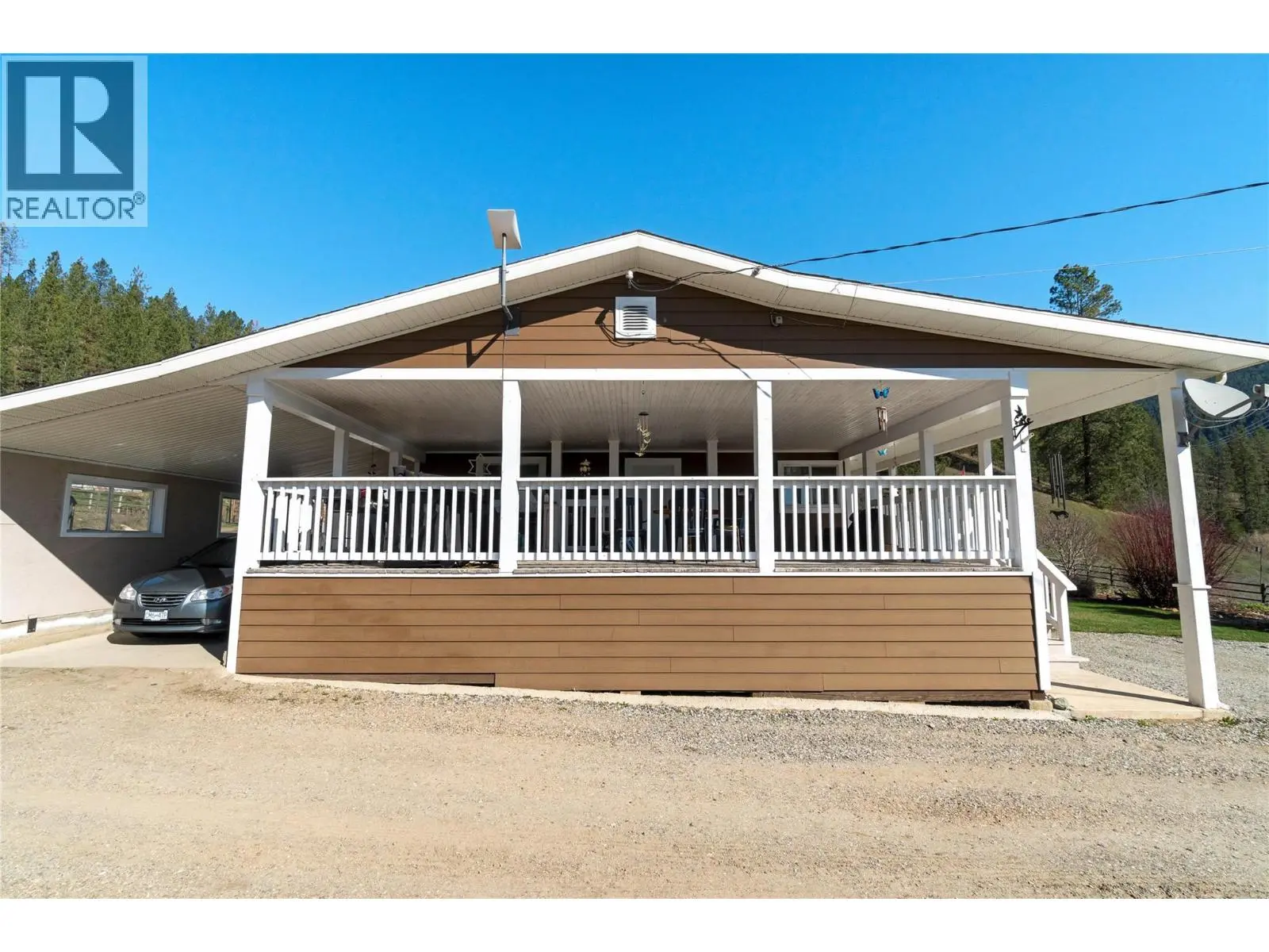 2720 Salmon River Road. Salmon Arm, British Columbia