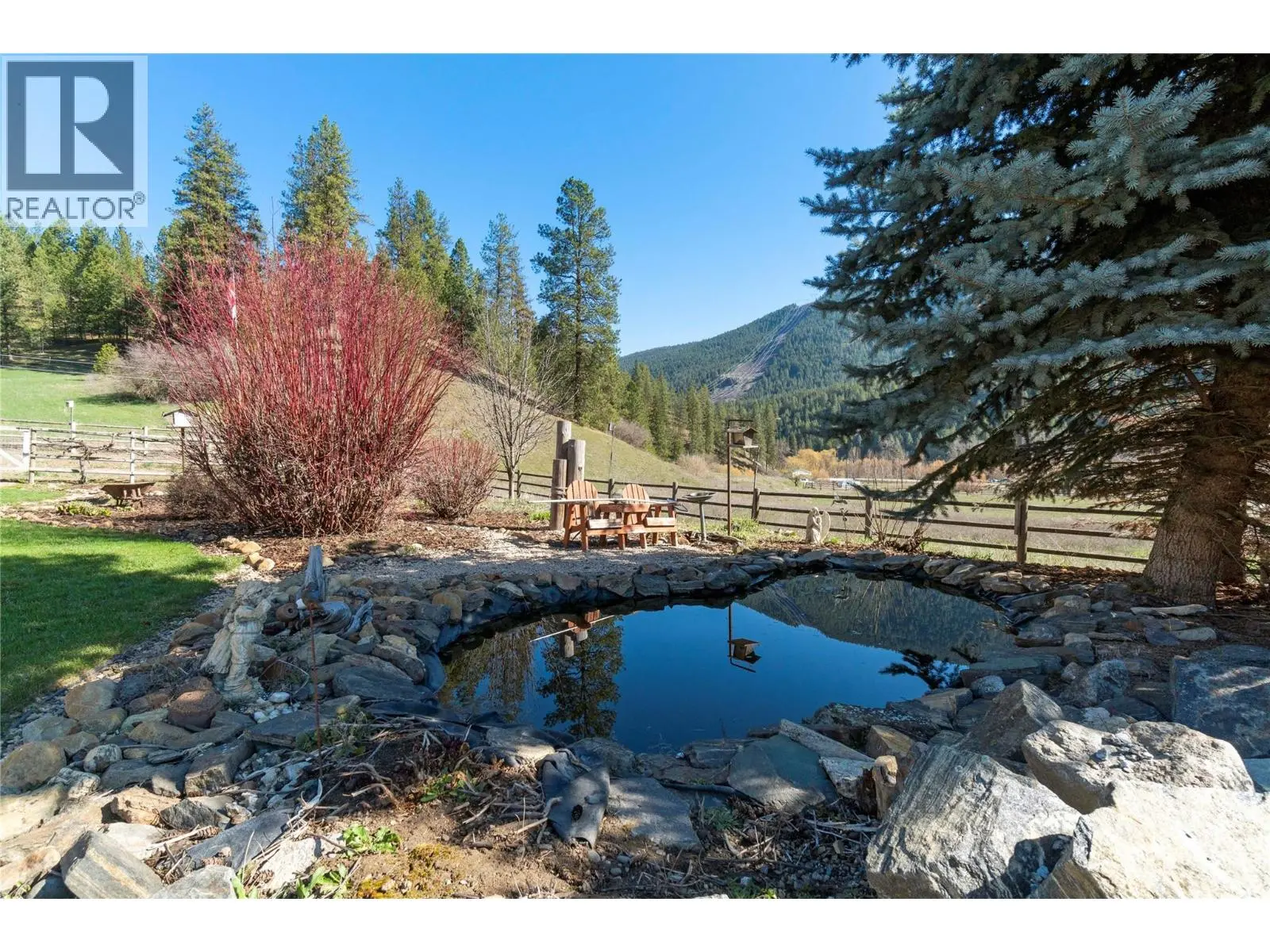 2720 Salmon River Road. Salmon Arm, British Columbia