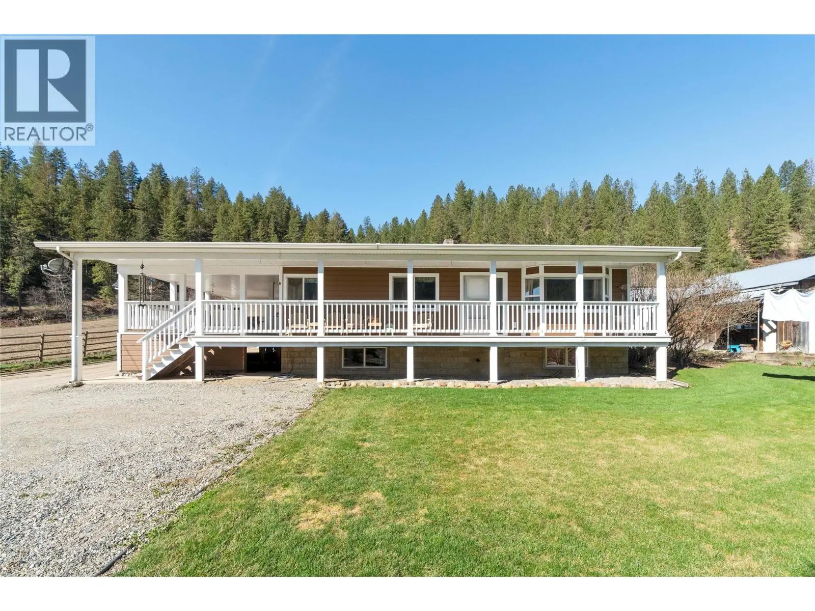 2720 Salmon River Road. Salmon Arm, British Columbia