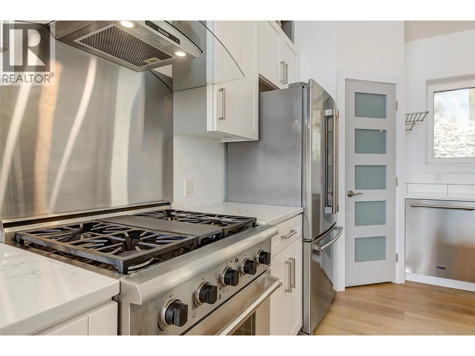 6131 Seymoure Lane. Peachland, British Columbia
