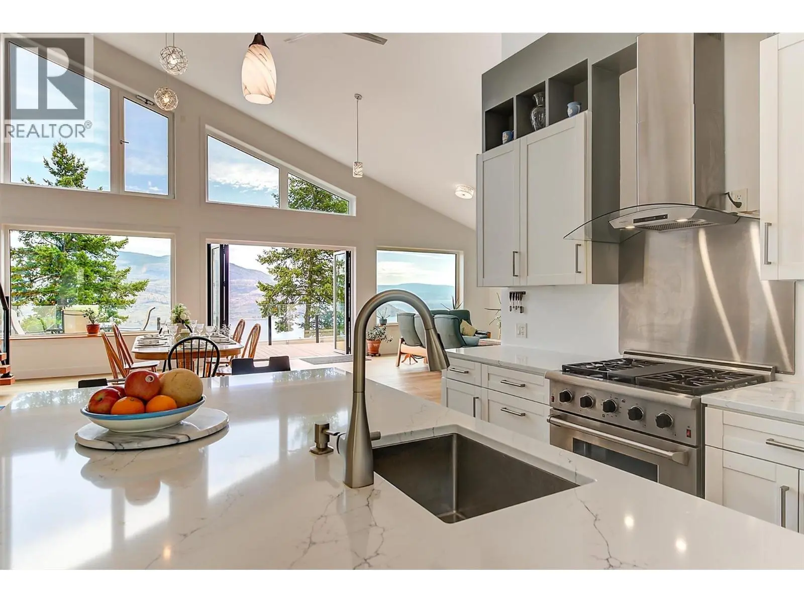 6131 Seymoure Lane. Peachland, British Columbia