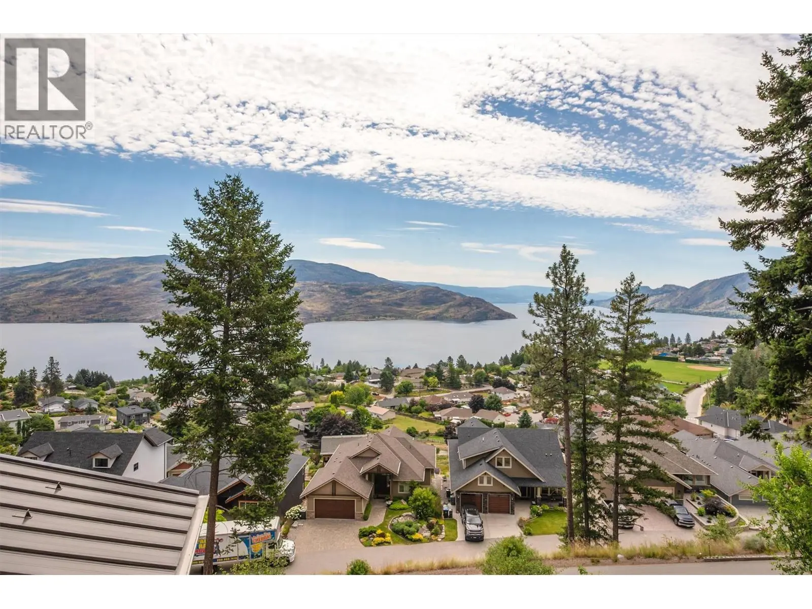 6131 Seymoure Lane. Peachland, British Columbia